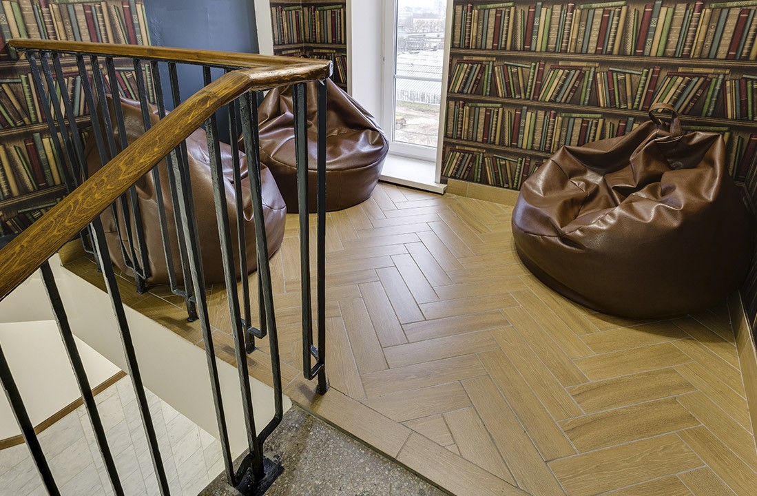 Фото тур Московской международной академии